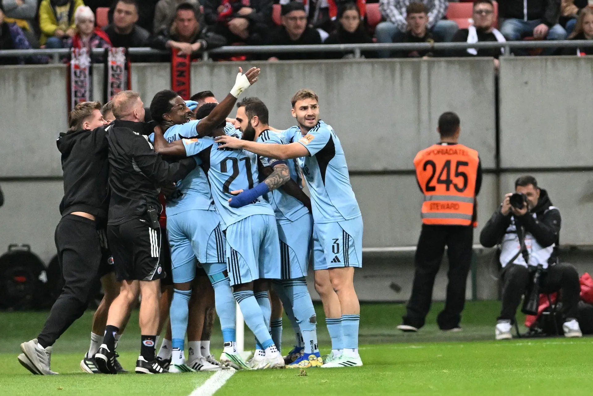Slovan ovládol derby v Trnave: Spartak podľahol 0:3